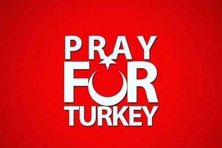 Twitterati pray for victims of Istanbul attack 