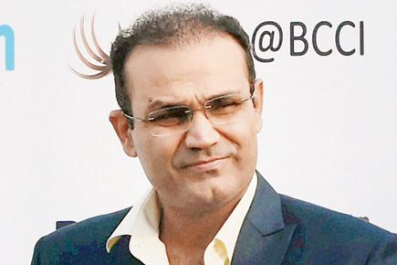 Sehwag applies for Indian coach's post, set for face-off with Kumble