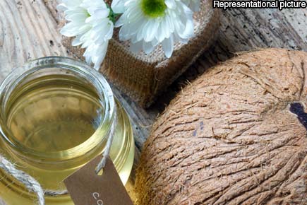Mumbai crime: Coconut oil and mud sold as miracle medicine