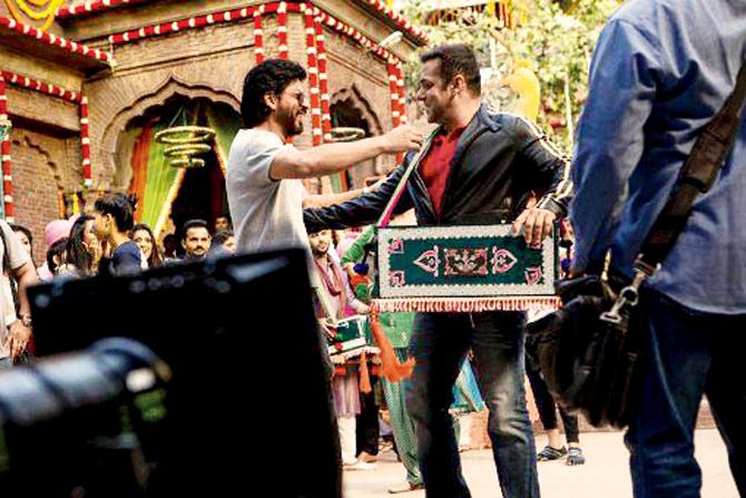 SRK on the sets Salman Khan