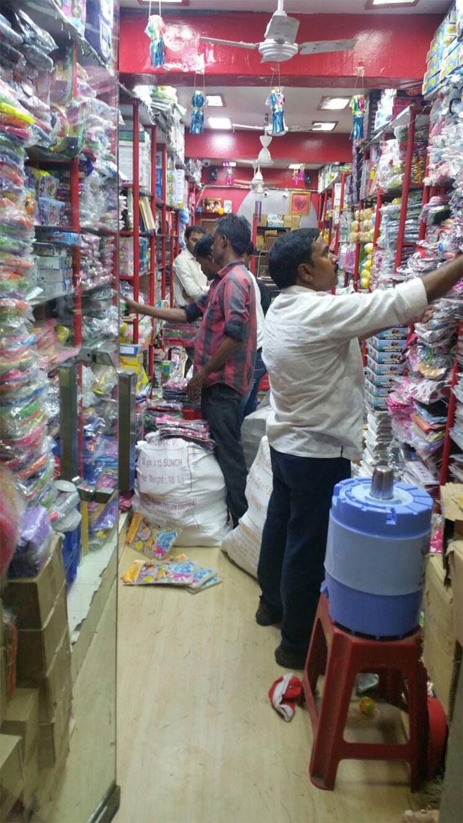 Mumbai police raids shops for selling fake Disney products