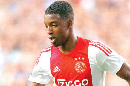 Den Haag fined for fans' racist chants in Ajax tie