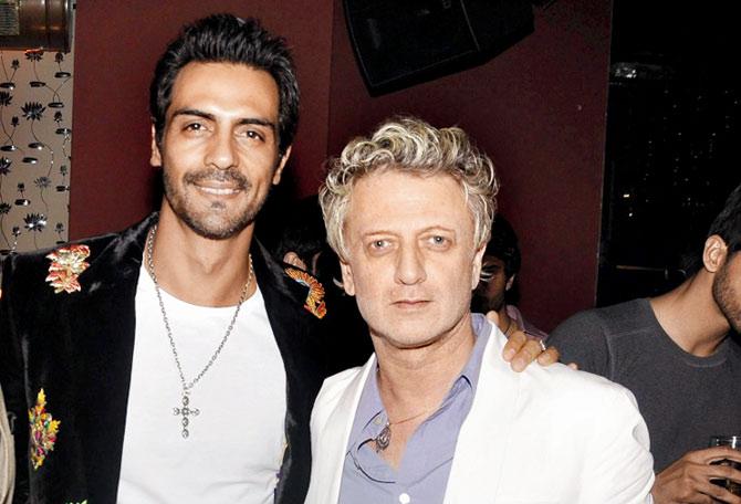 Arjun Rampal with Rohit Bal