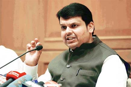 Those who don't say 'Bharat Mata Ki Ja' have no right to stay in country: Fadnavis