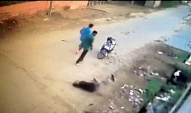 CCTV grabs of the fatal attack on Sukhvinder Singh 