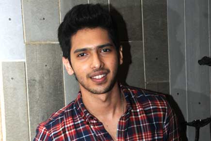 Armaan Malik feels 'blessed' to sing for Amitabh Bachchan-starrer