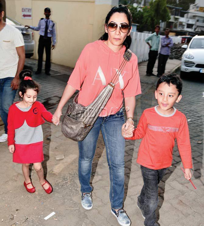 Maanayata Dutt with her kids Shahraan and Iqra 