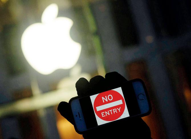 FBI’s success might raise questions about Apple