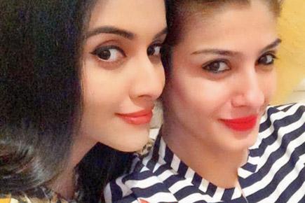 Asin's strange connect with best buddy Raveena Tandon