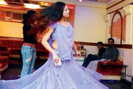 SC refuses to stay Maharashtra's new law on dance bars