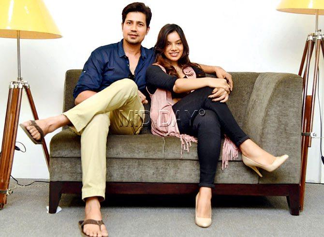 Sumeet Vyas and Nidhi Singh who star in Permanent Roommates. Pic/Nimish Dave