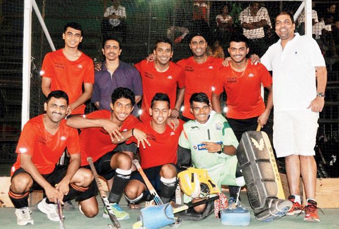 The Hockey Dadar team after winning the WCG rink hockey title
