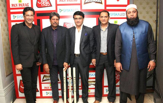 Former captains of India and Pakistan Wasim Akram, Kapil Dev, Sourav Ganguly, Mohd Azharuddin and Inzamam-ul-Haq at the 