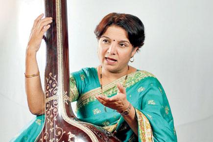 Pune-based artiste of Akashvani perform in Mumbai