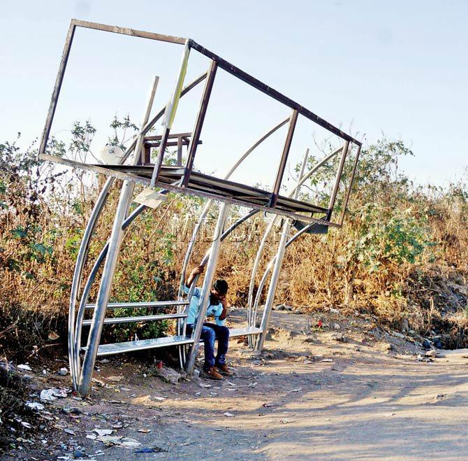 The Adarsh Nagar bus stop that has been in shambles since ages, witnesses many hooligans after dark