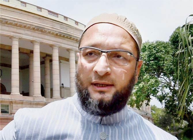 AIMIM chief Asaduddin Owaisi had on Sunday declared that he would not say ‘Bharat mata ki jai’ even if threatened at knifepoint. File pic