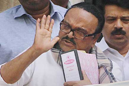 Charge sheet filed against Chhagan Bhujbal in MU library case
