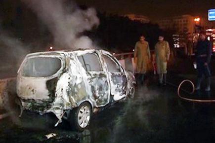 Delhi: Car catches fire near AIIMS 