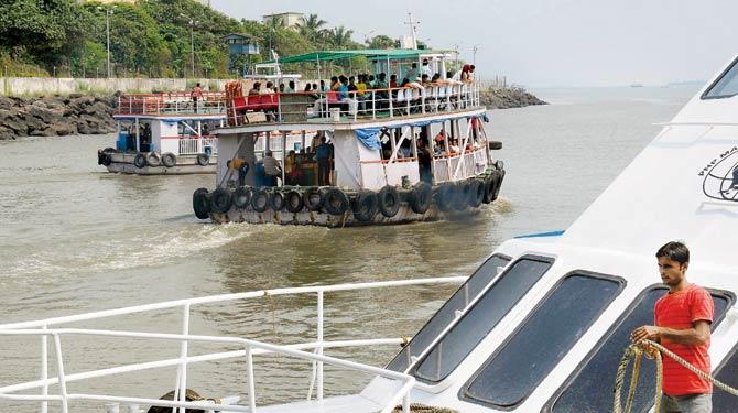Currently there are regular ferrys from the Gatway of India to Alibaug. The BEST water transport could also terminate at the Gateway of India and Nariman Point. Picture for representation