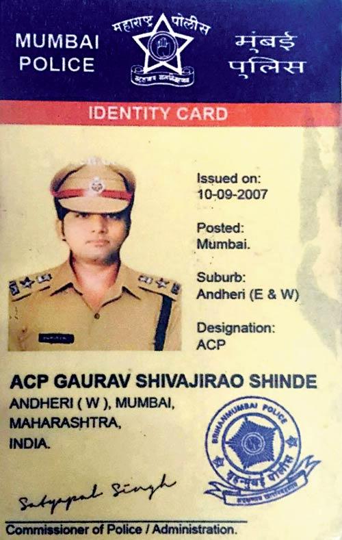 Mohammad Faizal would show the hapless men this fake ID card, posing as ACP Gaurav Shivajirao Shinde. The businessman was shocked to learn he was a fake cop