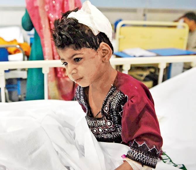 An injured Pakistani child in a hospital in Lahore
