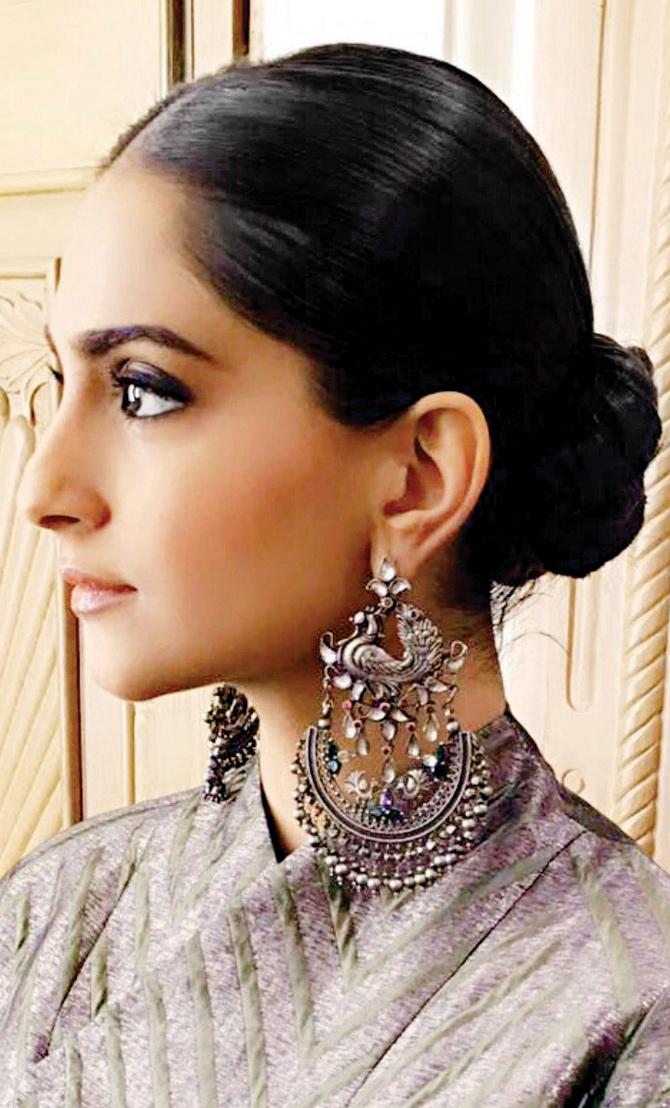 Sonam Kapoor wears earrings by Apala