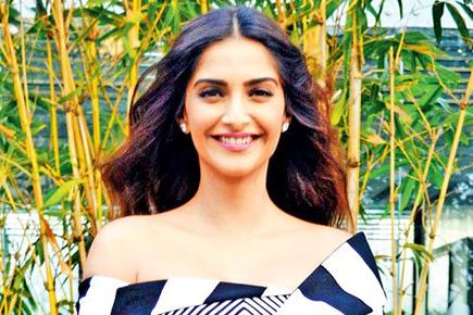 'Family-oriented' Sonam Kapoor will stay with her parents forever