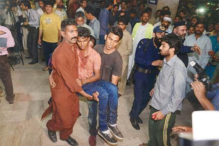Leaders, celebrities slam deadly Lahore blast