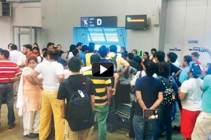 4-hour delay on SpiceJet flight leaves passengers fuming at Goa airport