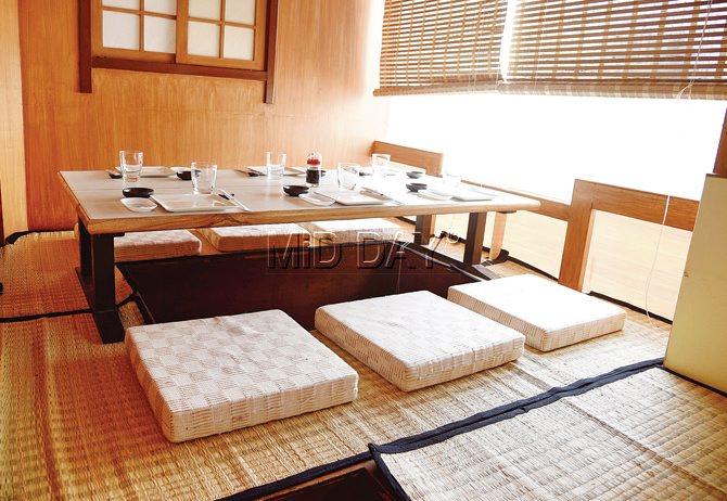 The low-seating section with tatami mats