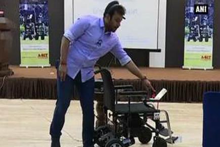 Wheelchair that operates by mind 