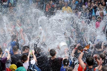 Ukraine's citizens play water games on Clean Monday