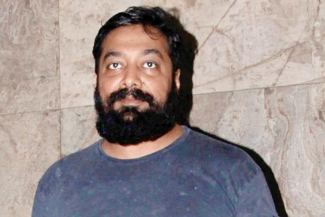 Filmmaker Anurag Kashyap has stoked controversy by asking PM Narendra Modi to apologise for his Pakistan trip