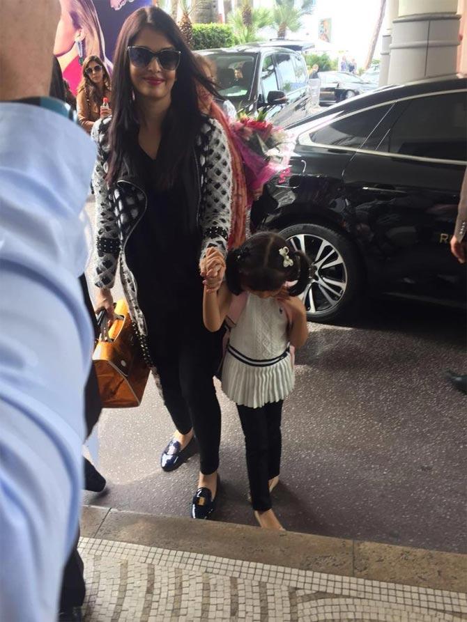 Aishwarya Rai Bachchan arrives at Cannes with daughter Aaradhya