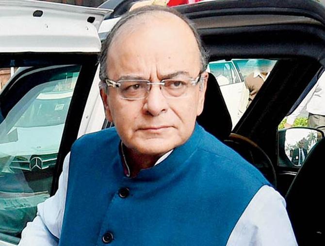 Arun Jaitley gets charge of Defence Ministry after Parrikar resigns