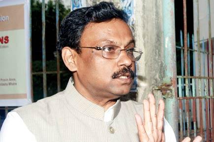 Most Maharashtra Board schools reduced weight of school bags: Tawde