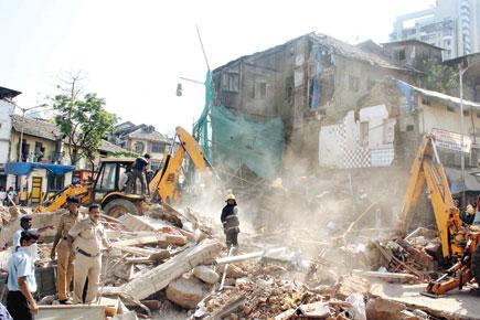 Mumbai: Six die as 90-year-old building in Kamathipura collapses