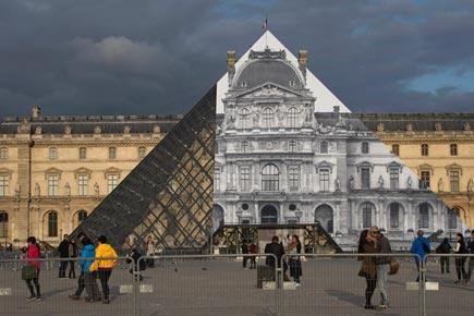 When the Louvre Pyramid in Paris was 'transformed'
