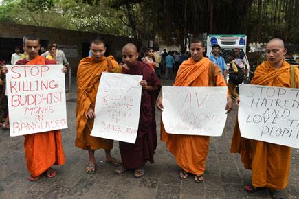 Activists protest against murder of Buddhist monk at Mumbai