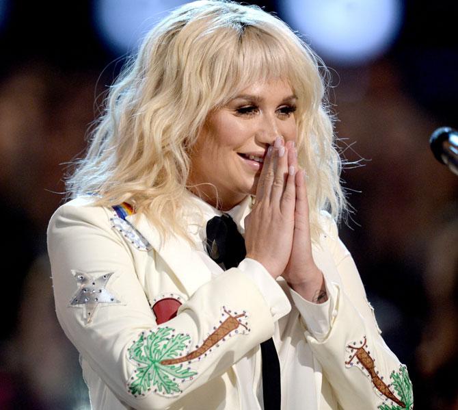 Kesha performs onstage during the 2016 Billboard Music Awards
