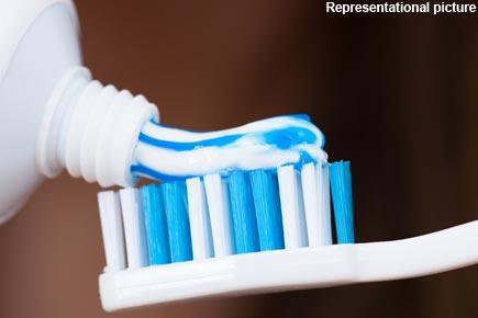 Antibacterial in toothpaste may combat severe lung disease: Study