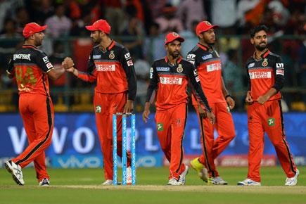 IPL 9: RCB beat Gujarat Lions by 4 wickets to enter IPL final