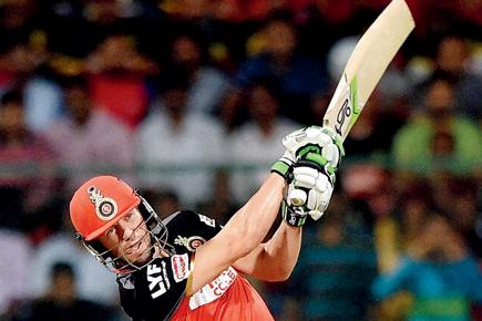IPL 9: AB delivers as RCB beat Gujarat to storm into the final