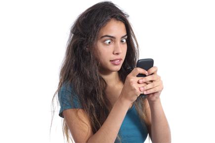 Women more addicted to smartphones than men: Study