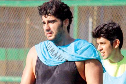 Arjun Kapoor and other celebs play football in Bandra
