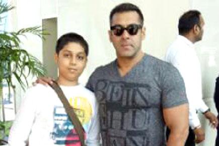 Salman Khan's special gesture for a young fan