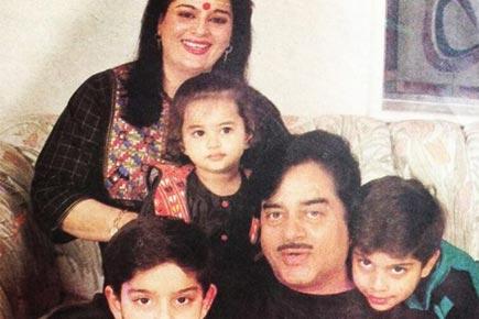 Picture perfect! Sonakshi shares cute childhood photo with family