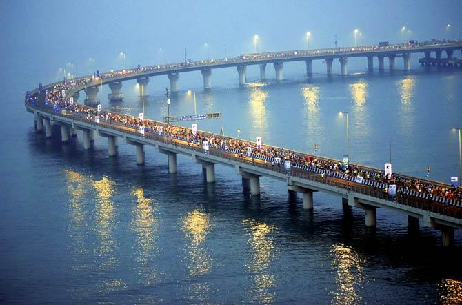 The Bandra-Versova Sea Link, to be built at a cost of over Rs 5,000 crore, will be connected to the Bandra-Worli Sea Link. File pic
