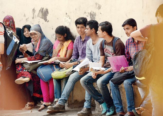 Since SC’s order came just few days before the MH-CET scheduled for May 5, students are confused as the syllabus of both the exams is very different. Pic for representation