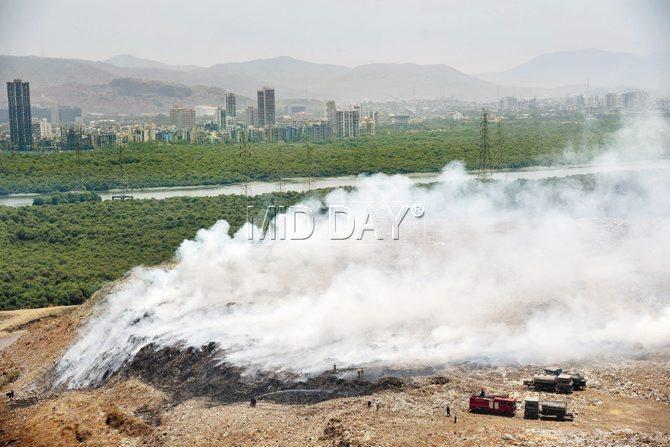 Just last month, a major fire broke out at the Mulund landfill, casting a blanket of smoke over the suburb. The dumping ground was supposed to be shut down a long time ago, but continues to operate over its maximum capacity. File pic/Sameer Markande